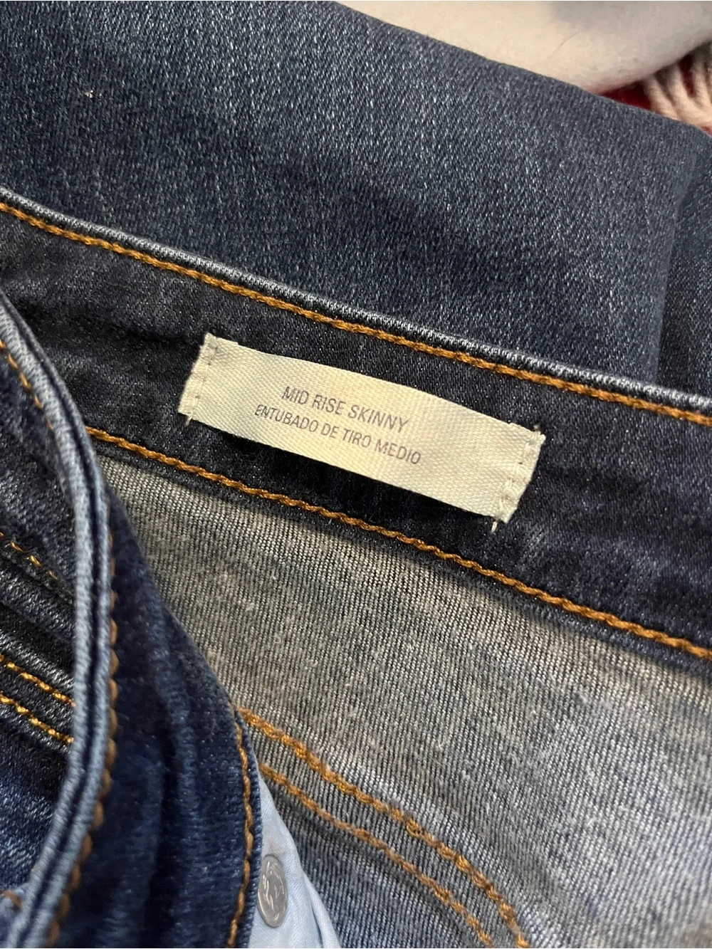 Universal Thread Women's Skinny Jeans in Dark Blue Wash